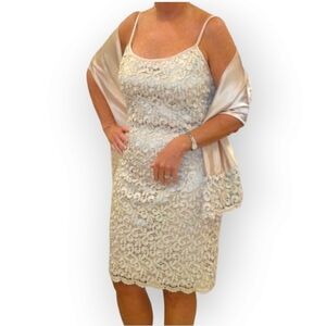 Onyx Nite Tatted Lace Formal Sheath Dress Size 12